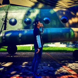 欧洲男青年撒尿自慰Gay
